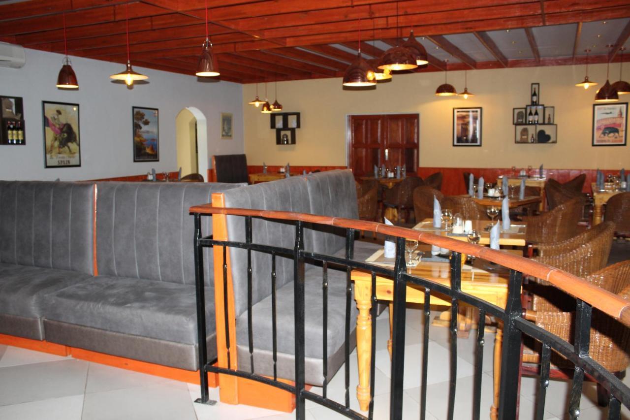 Casa Mia Lodge & Restaurant Блантайр Экстерьер фото